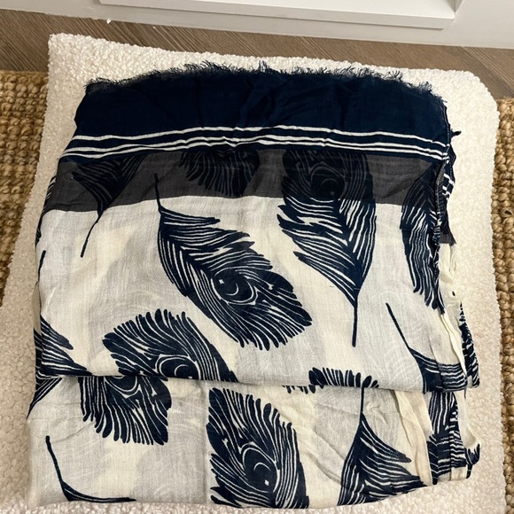 Anthropologie Lulla by Bindya Scarf - Picture 4 of 7